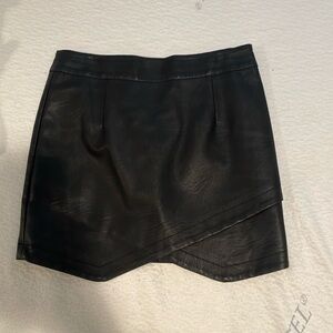 BB Dakota Leather Mini Skirt